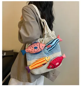Knitted Shopper mit bunten Plüschfischen, große lässige Schultertasche für Damen Alltag