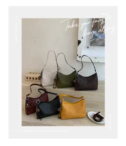 Borsa a spalla intrecciata chic da donna, elegante borsa a secchiello versatile per look quotidiano.