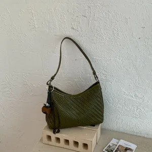 Korean style green woven shoulder bag casual underarm bag fashion commuting handbag main view
