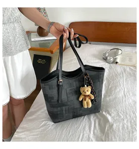 Black patterned tote bag for women large capacity shoulder commuter bag with cute bear charm