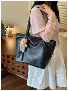 Minimalist black leather tote bag for women, large capacity shoulder bag with cute bear.