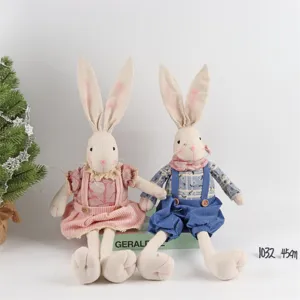 Paasei pluche konijn pop set, schattig stoffen gevuld konijnenpaar voor vakantie decor.