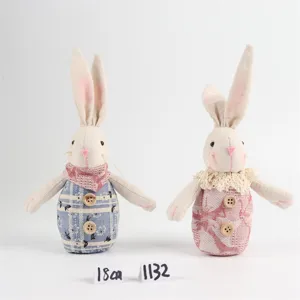 Paas stof opgevulde konijn pop ornament, handgemaakte vakantie tafeldecoratie.