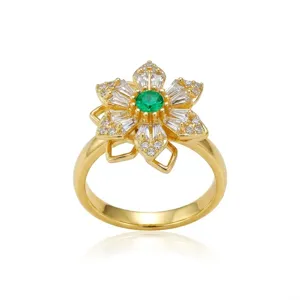 Anello a fiore dorato con pietra verde centrale e zirconi brillanti ed eleganti.