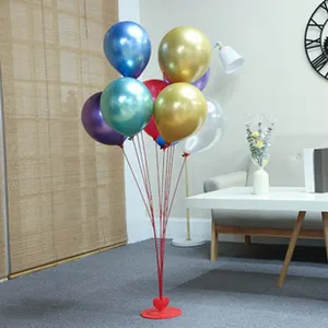 Kit de soporte para globos con globos metálicos de colores para decoración de fiestas.