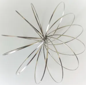 Edelstahl Flow Ring magisches Fruehling Spielzeug Stressabbau Kinetische Skulptur