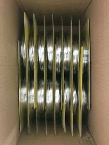 Edelstahl Flow Ring Spielzeug Magische Feder Dekompression Armband verpackt im Karton