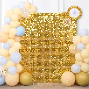 Fond de mur de sequins brillant avec ballons pour decoration de fete de mariage chic