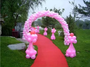 Arche de ballons en latex pour décoration de mariage anniversaire fête en plein air.