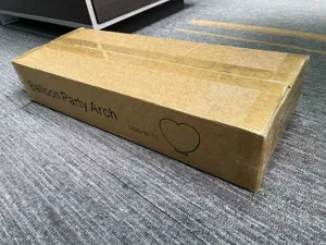 Detailed view of the iron balloon arch set packaging box for wedding party decoration.