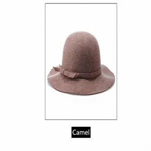 Eleganter Wollfilzhut für Damen in Kamelbraun mit einer passenden dekorativen Bandschleife.
