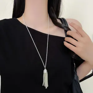 Lange silberne Perlen Quaste Halskette für Damen, elegante Pullover Kette mit Anhänger.