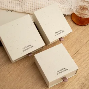 Scatola regalo per gioielli con cassetto in carta riciclata per anelli collane.