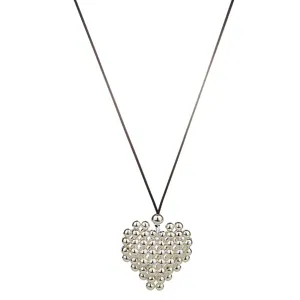 Collana con ciondolo a cuore in argento opaco minimalista coreano con cordino in pelle nera.