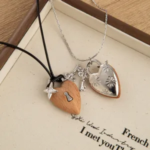 Wooden heart pendant necklace vintage style sweater chain aesthetic jewelry for women
