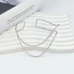 Bracciale da braccio aperto geometrico in metallo argentato minimalista moda.
