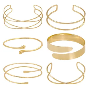 Modieuze minimalistische metalen open druppel armband geometrisch gewikkelde kruis armband.