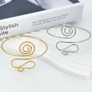 Moda Metallo Aperto Regolabile Bracciale Rigido Punk Spirale Svuotata Bracciale da Braccio Per Donna Uomo Linee Geometriche Gioielli