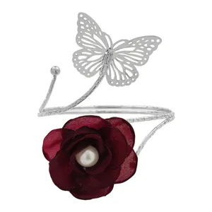 Bracciale da braccio aperto a farfalla in metallo di moda con fiore di stoffa rossa perla.