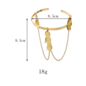 Nuovo monile di bracciale da braccio con foglia di catena in metallo europeo e americano