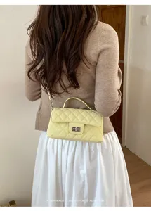 Chic borsa a tracolla trapuntata gialla da donna, elegante borsa rétro con manico.