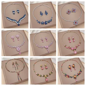 Elegant Copper Gold Plated Butterfly Floral Rhinestone Jewelry Set For Women Shiny Rhinestone Pendant Necklace Earrings Set Trendy Clavicle Chain Daily Dinner Party Dress Accessories Gift Jewelry
