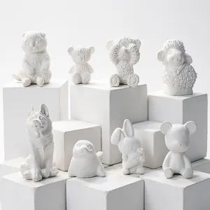 White plaster animal aroma stone figurines, handmade aromatherapy diffuser display details.