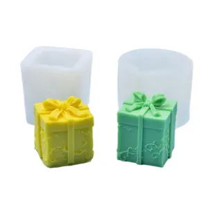 Moule en silicone boite cadeau motif retro avec noeud pour bougie et decoration