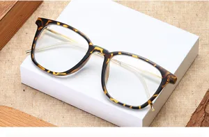 Retro tortoiseshell optical eyeglasses frame, unisex half-metal student fashion glasses.