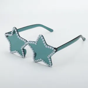 Sternförmige Perlensonnenbrille Detail mit elegantem bonbonfarbenem Design für Party.