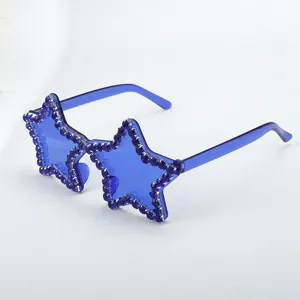 Blaue Strass Stern Sonnenbrille für Partys und Festivals, modische Accessoires mit funkelnden Kristallen.
