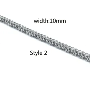 Detailed close-up of 10mm stainless steel keel chain link, showing intricate metal texture.
