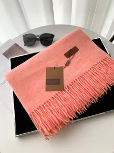 Sciarpa in finto cashmere tinta unita da donna, sciarpa invernale lunga e spessa con frange.