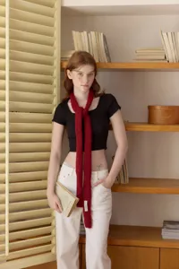 Κορεάτικο στυλ κόκκινο στενό κασκολ mohair για γυναίκες, μαλακό πλεμένο χειμερινό αξεσουάρ.