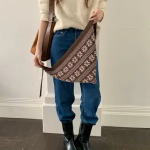 Vintage Fair Isle Knitted Triangle Scarf Retro Floral Pattern Headwrap Women Fashion