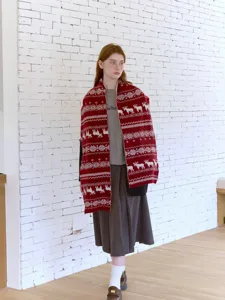 Fair Isle double-sided elk jacquard knitted scarf for women, warm retro autumn winter.
