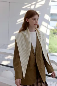 Otoño invierno color sólido punto maíz bufanda triangular estilo perezoso elegante chal.