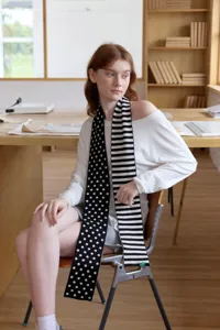 Student ins-style niche polka dot striped long knitted wool scarf, soft and skin-friendly warm