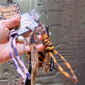 Schattige luipaard print hart pluche pompon sleutelhanger tas hanger accessoire.