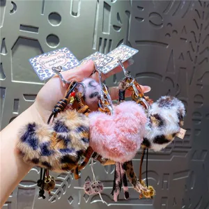 Luipaardprint hart pluche sleutelhanger tas bedel fluffy perzik hart auto hanger accessoire