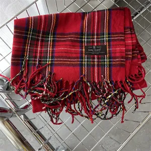 Écharpe à carreaux rouge femme hiver chaud toucher cachemire franges mode accessoire