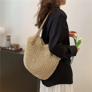 Borsa a tracolla in paglia intrecciata, grande borsa mare estiva, elegante borsa.