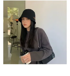 Chapeau bob noir pour femme, chapeau de pêcheur uni et décontracté pour le quotidien.