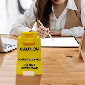 Divertido cartel de escritorio señal de advertencia amarilla decoración de oficina regalo colega