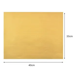 Detailansicht der 40x33cm Antihaft PTFE BBQ Grillmatte, hitzebeständige Oberfläche.