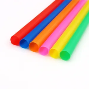 Cannucce spesse di plastica usa e getta dritte colorate per bubble tea, dettaglio, 21cm.