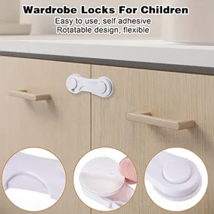 Vue détaillée du verrou de sécurité pour enfants montrant l'adhésif et la rotation.