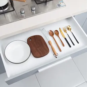 Gedetailleerd overzicht van waterdichte ladelegger, antislip kastplankbeschermer.
