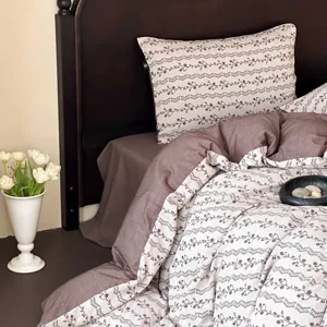 Set krevatiou apo vamvaki me louloudia, paplothiki kai sentoni jacquard lepto.