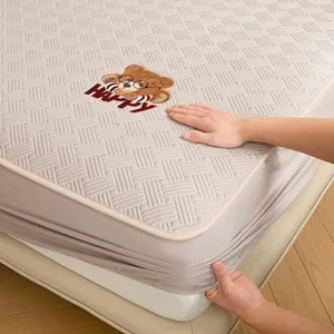 Lenzuolo con angoli trapuntato spesso in cotone 100%, coprimaterasso traspirante.